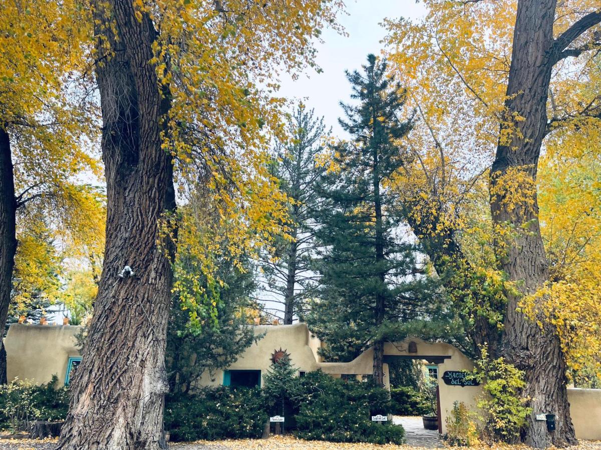 Bed and Breakfast Hacienda Del Sol à Taos Extérieur photo