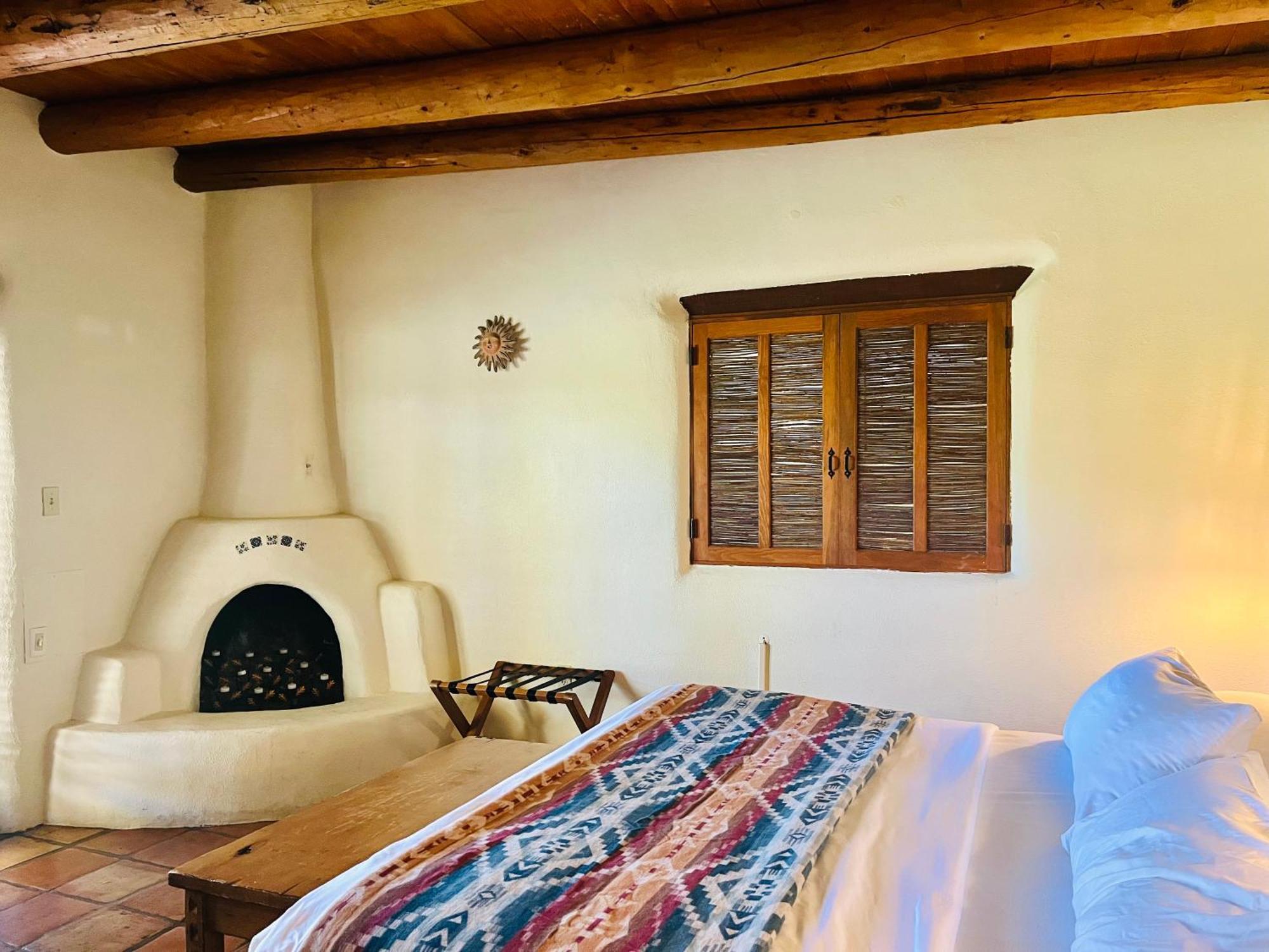 Bed and Breakfast Hacienda Del Sol à Taos Extérieur photo